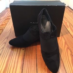 HP: TAHARI Ta-Sara Suede Ankle Boots - Size 10